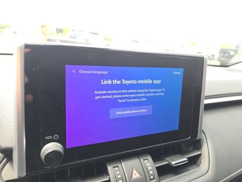 Used 2023 Toyota RAV4 XLE Premium FWD image 11
