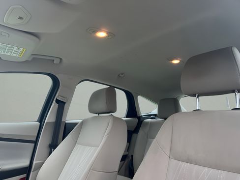 Used 2016 Ford Focus SE FWD image 16