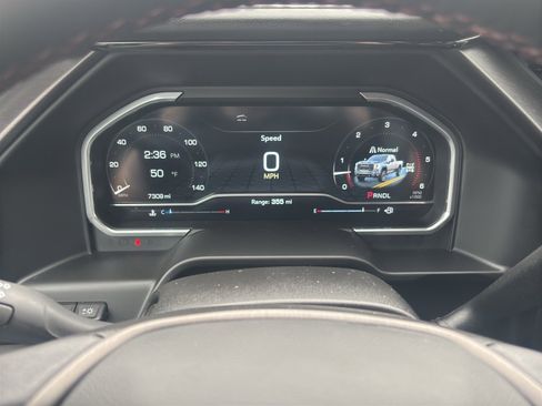 Used 2025 GMC Sierra 2500 AT4X image 8