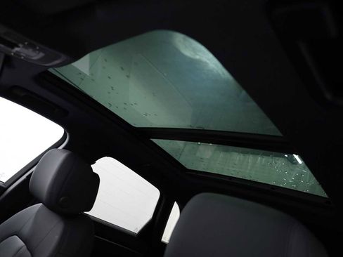 Certified 2025 Audi Q3 2.0T Premium w/ Convenience Package image 19