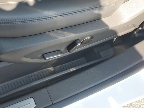 Used 2019 Lincoln Nautilus Reserve FWD image 20