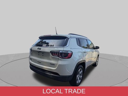 Used 2020 Jeep Compass Latitude FWD image 3