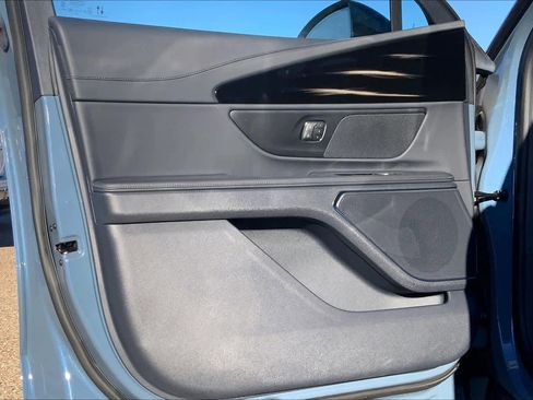 New 2026 Lincoln Nautilus Premier w/ Jet Appearance Package image 10