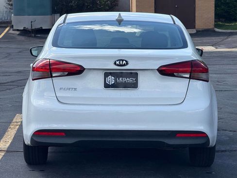Used 2018 Kia Forte LX FWD image 6