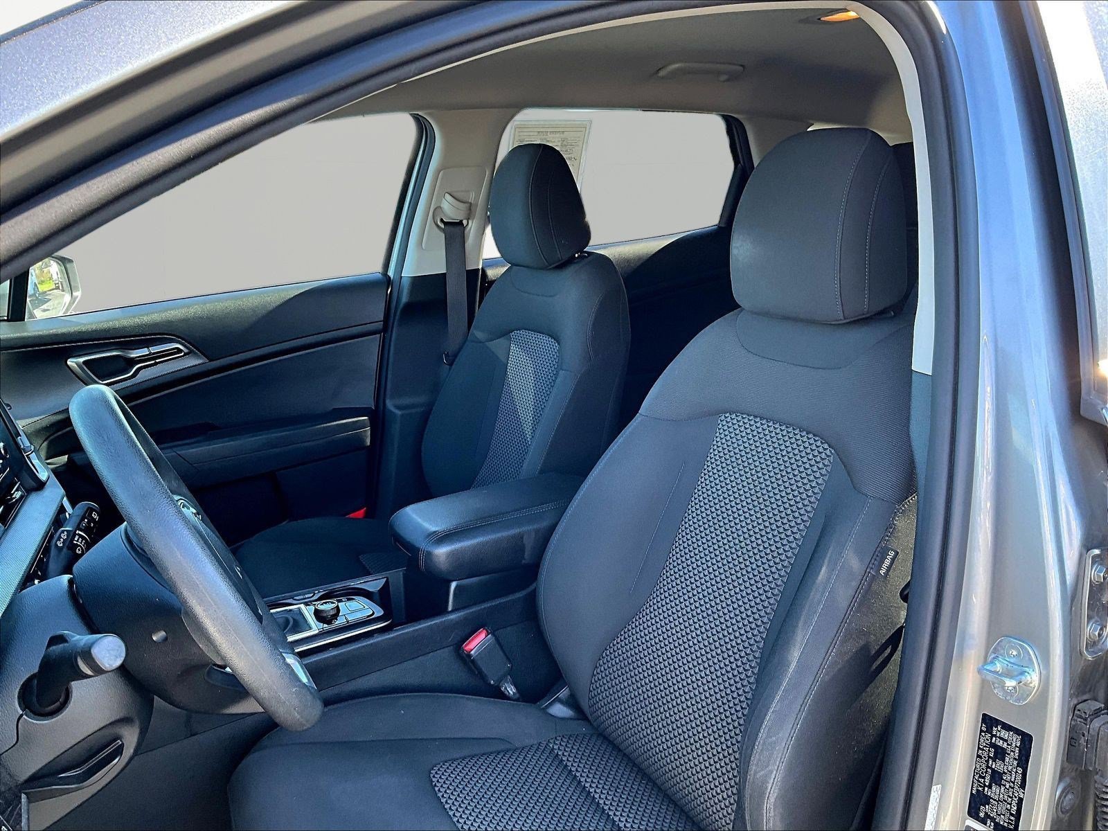 Used 2023 Kia Sportage LX AWD/4WD image 21