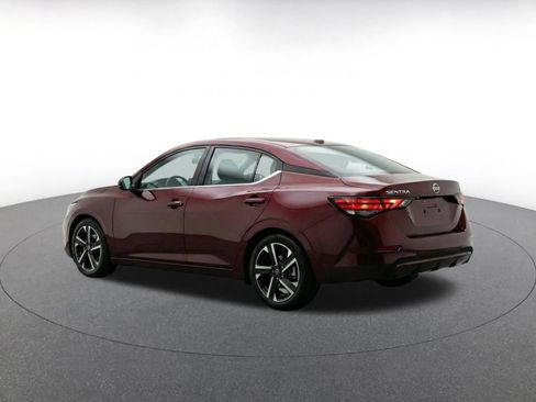 Used 2025 Nissan Sentra SV FWD image 7