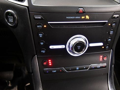 Used 2019 Ford Edge Titanium w/ Canadian Touring Package image 27