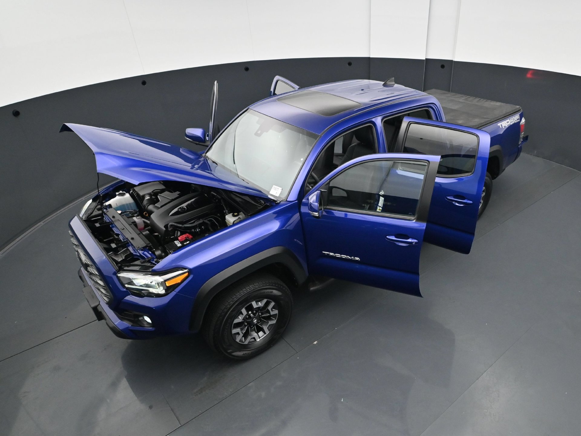 Used 2022 Toyota Tacoma TRD Off-Road w/ TRD Premium Off Road Package AWD/4WD image 41