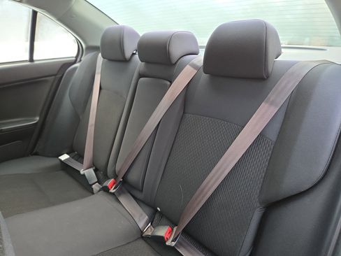 Used 2016 Mitsubishi Lancer ES image 12