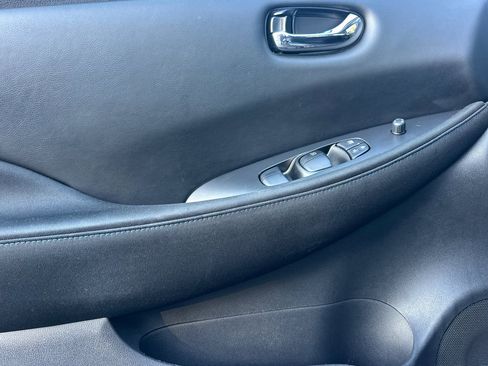 Used 2018 Nissan Leaf S w/ S Charge Package image 12