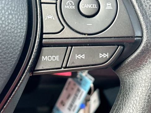 Used 2025 Toyota Corolla LE FWD image 16