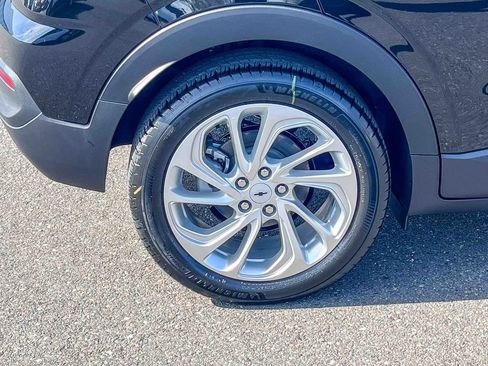 New 2027 Chevrolet Bolt LT w/ Comfort Package image 10