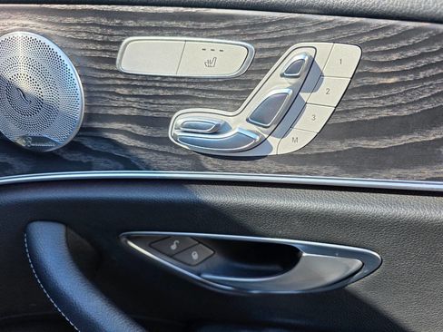 Used 2017 Mercedes-Benz E 300 image 38