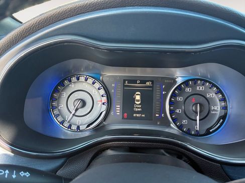 Used 2015 Chrysler 200 S image 20