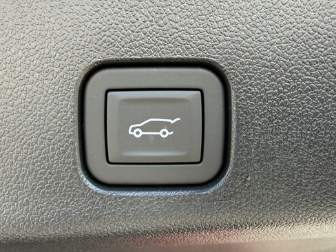 New 2026 GMC Acadia Denali Ultimate w/ LPO, Floor Liner Package AWD/4WD image 30