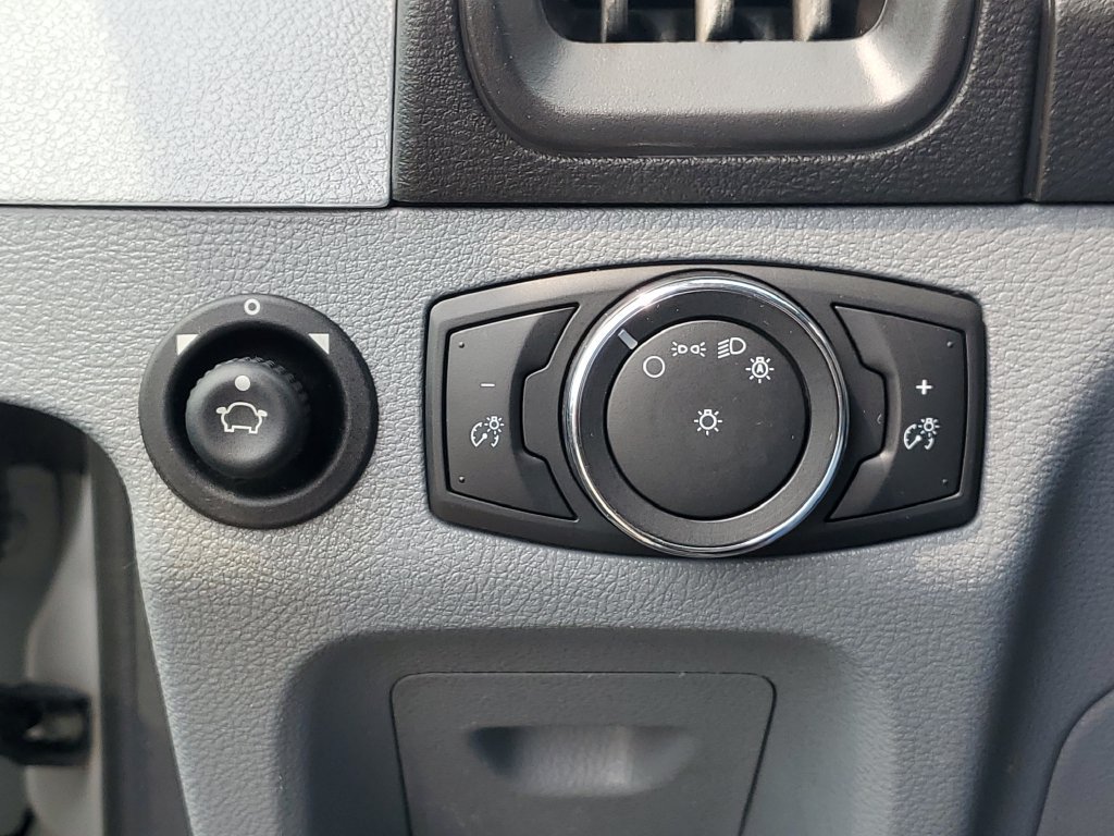 Used 2017 Ford Transit 350 XLT RWD image 15