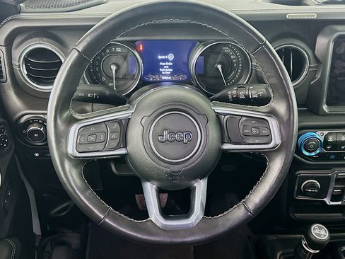 Used 2023 Jeep Wrangler Sahara w/ Cold Weather Group image 18