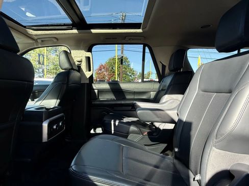 Used 2024 Ford Expedition Max XLT image 73