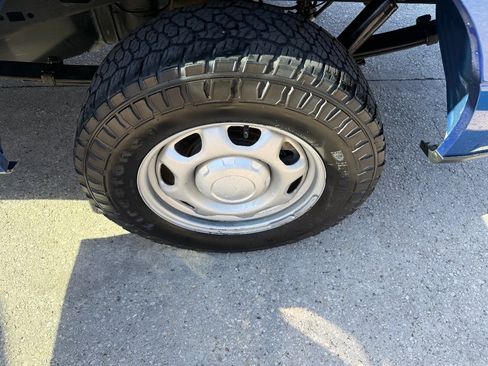 Used 2016 Ford F150 XL w/ Equipment Group 101A Mid RWD image 10