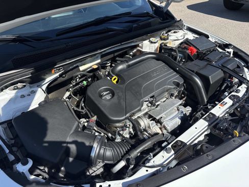 Used 2025 Chevrolet Malibu LT FWD image 33