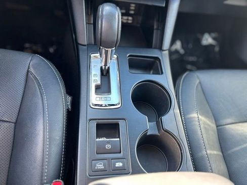 Used 2018 Subaru Outback 2.5i Premium image 24