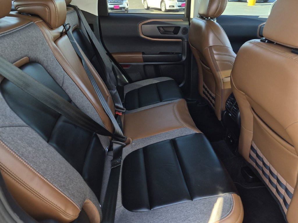 Used 2024 Ford Bronco Sport Outer Banks w/ Tech Package AWD/4WD image 16