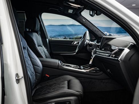 New 2026 BMW X7 xDrive40i w/ M Sport Package image 27