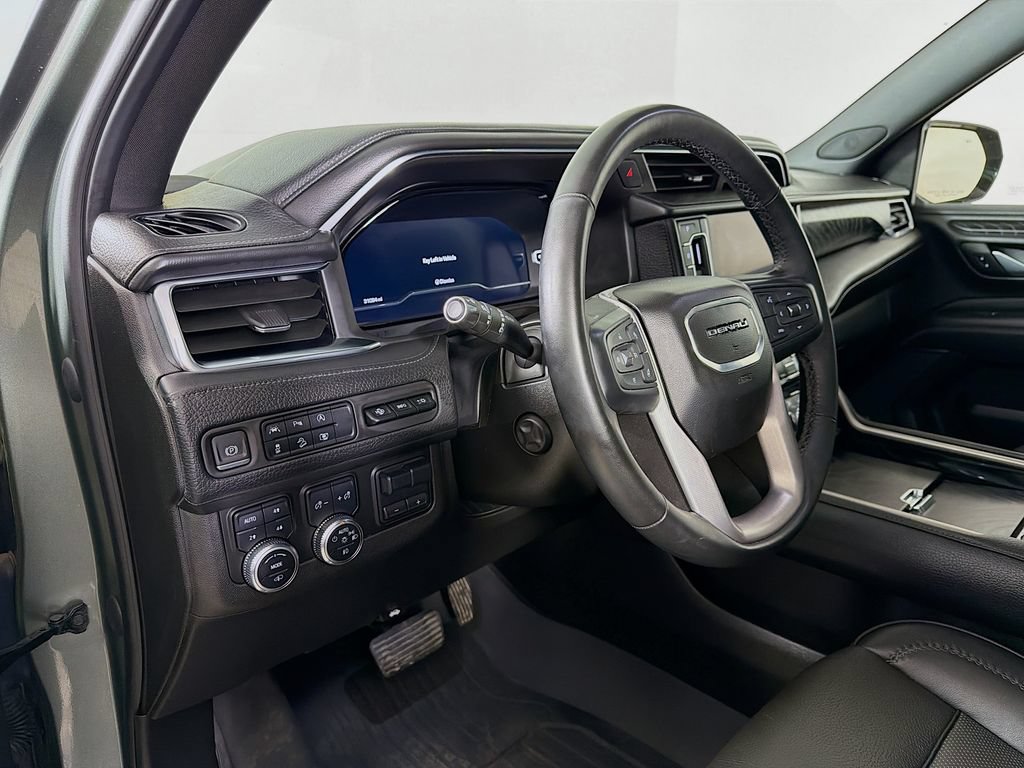 Used 2023 GMC Yukon Denali w/ Max Trailering Package AWD/4WD image 10
