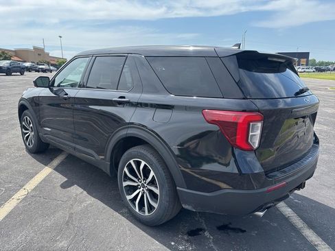 Used 2022 Ford Explorer ST-Line w/ Class IV Trailer Tow Package AWD/4WD image 7