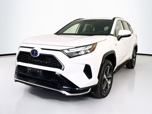 Used 2023 Toyota RAV4 SE w/ Weather & Moonroof Package AWD/4WD image 3