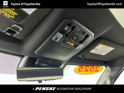 Certified 2025 Toyota Tundra Limited AWD/4WD image 24