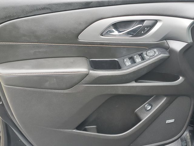 Used 2019 Chevrolet Traverse RS w/ LPO, Floor Liner Package AWD/4WD image 16