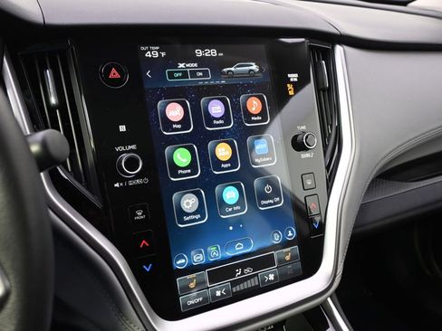 Used 2025 Subaru Outback Premium image 27