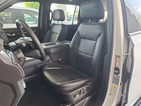 Certified 2023 GMC Yukon XL Denali AWD/4WD image 20