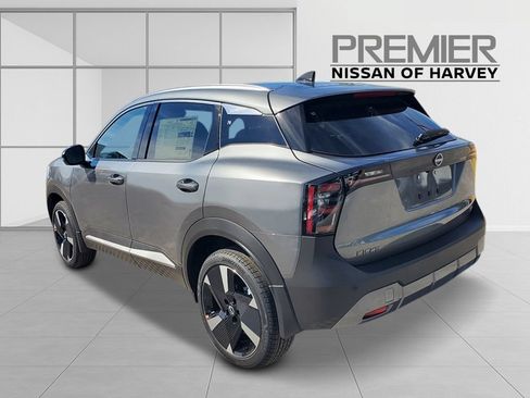 Used 2026 Nissan Kicks SR FWD image 4