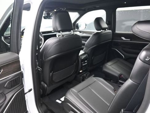 New 2026 Jeep Grand Cherokee L Limited AWD/4WD image 13