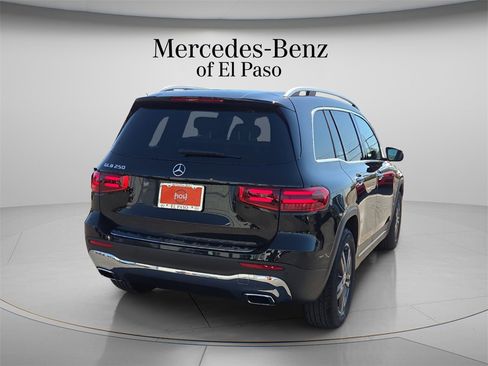 New 2026 Mercedes-Benz GLB 250 image 10