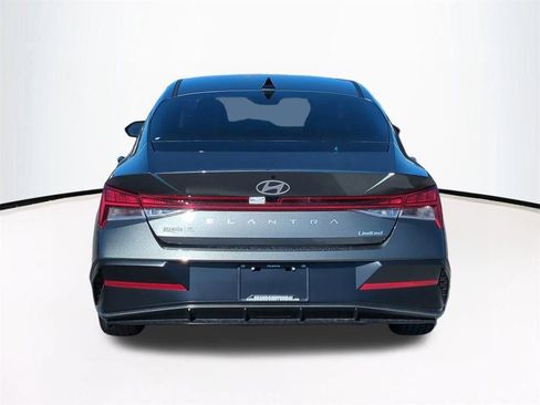 New 2026 Hyundai Elantra Limited image 6