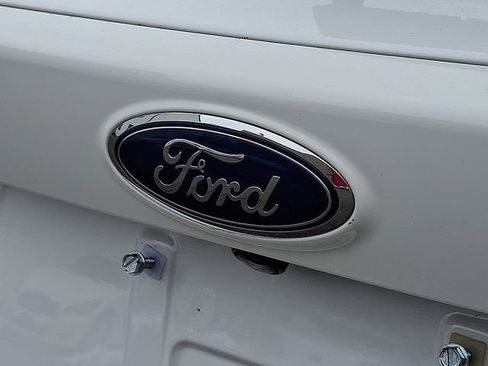 Used 2017 Ford Escape SE w/ Equipment Group 201A image 29