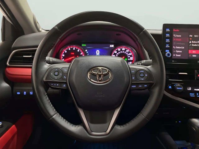 Used 2022 Toyota Camry XSE w/ Driver Assist Package FWD image 17