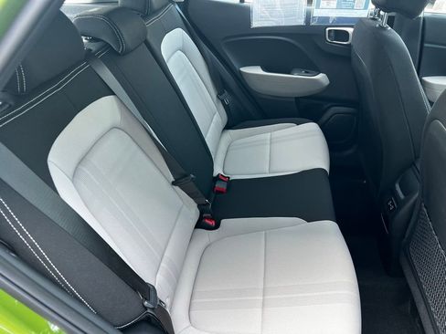 Certified 2024 Hyundai Venue SEL FWD image 32