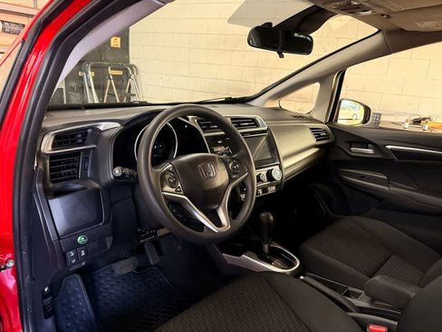 Used 2019 Honda Fit EX image 2