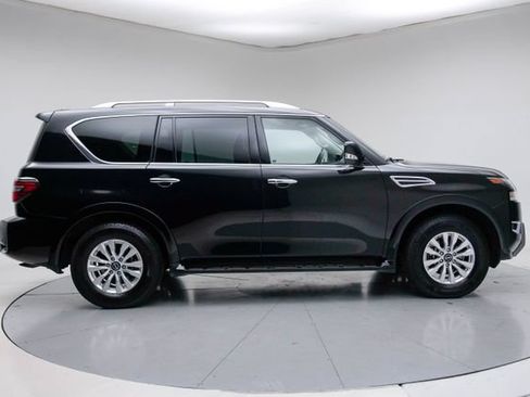 Used 2024 Nissan Armada SV AWD/4WD image 8