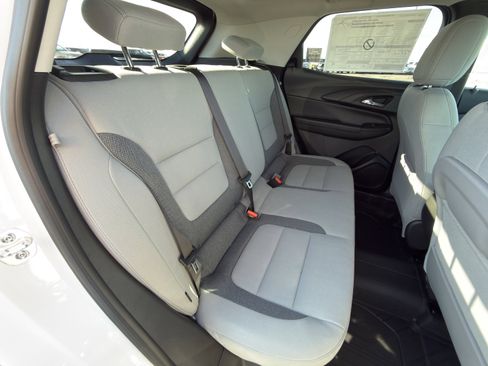 New 2026 Chevrolet TrailBlazer LS image 15