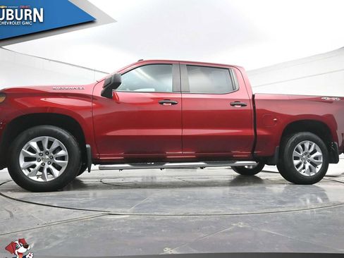 Used 2021 Chevrolet Silverado 1500 Custom image 18