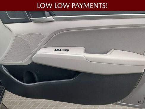 Used 2019 Hyundai Elantra SEL image 36