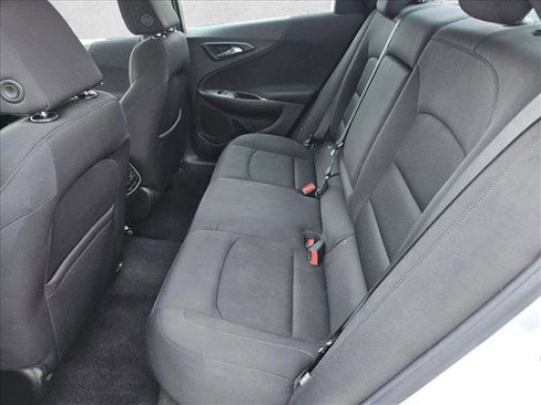 Used 2022 Chevrolet Malibu LT image 9