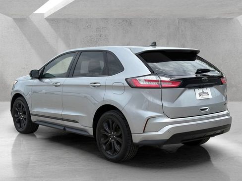 Used 2023 Ford Edge SE w/ Black Appearance Package AWD/4WD image 7