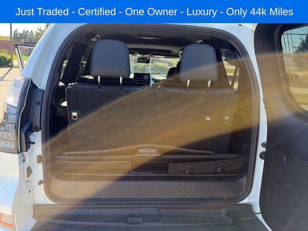 Used 2023 Lexus GX 460 Luxury w/ Sport Design Package AWD/4WD image 15