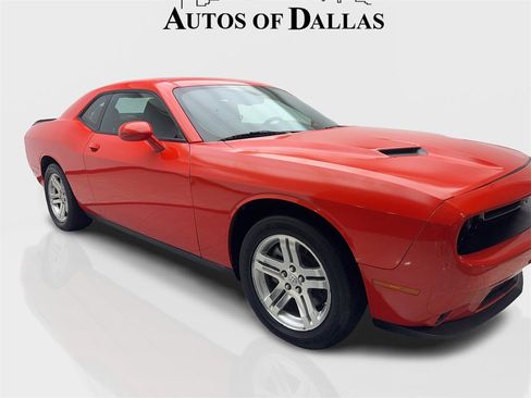 Used 2023 Dodge Challenger SXT w/ Plus Package image 12
